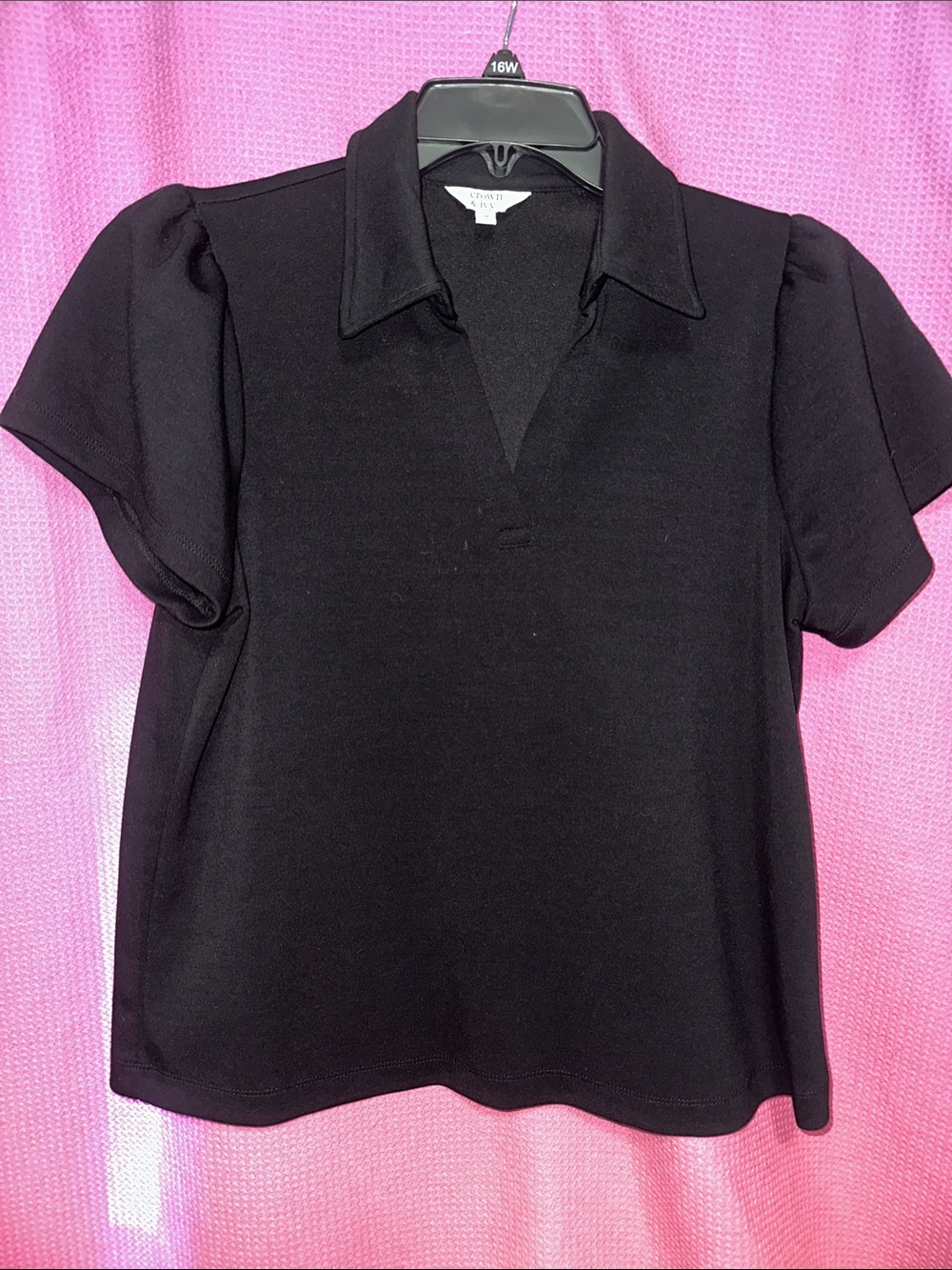 crown & ivy Black Short Sleeve Collared Pullover Top